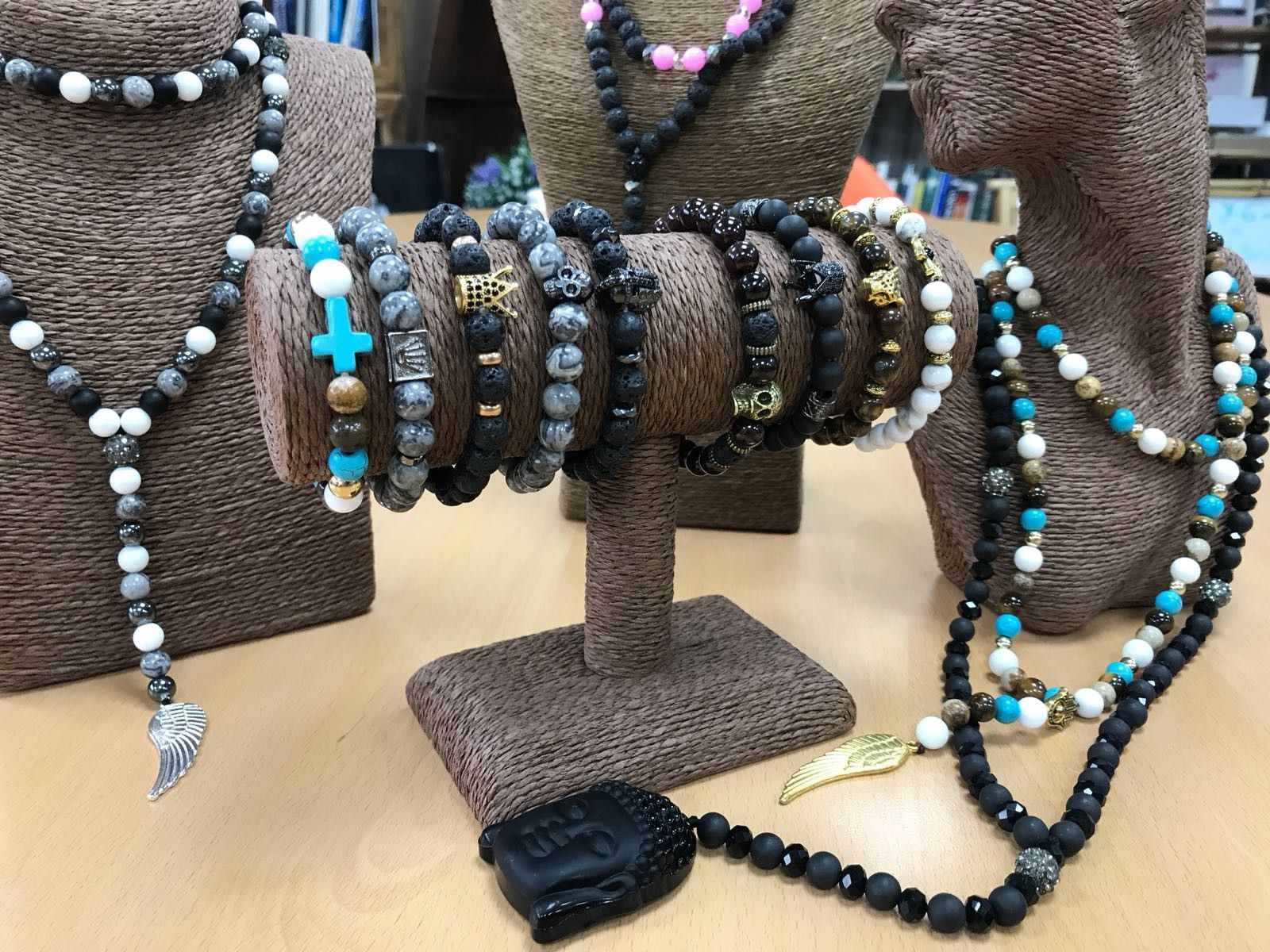 Angel Wing / Black Agate - Gemstone Bracelet