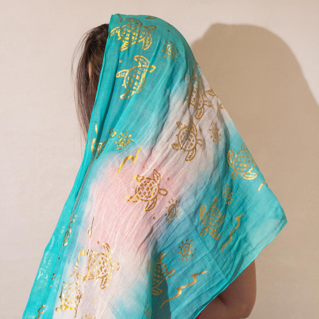 Nomad Sari Summer Scarf – Turtle Print – Turquoise (180 × 50 cm)