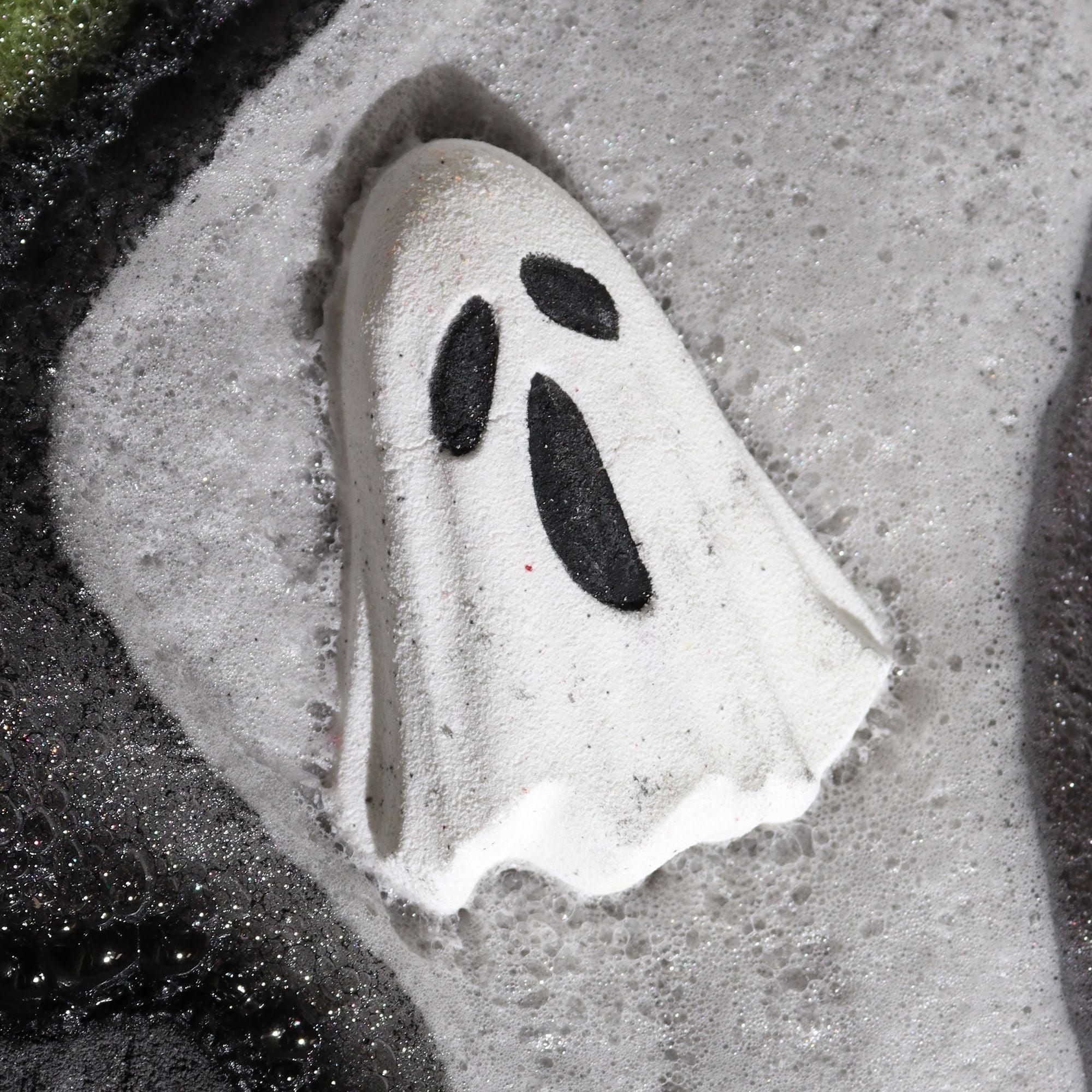 Ghost Bath Bomb 65g