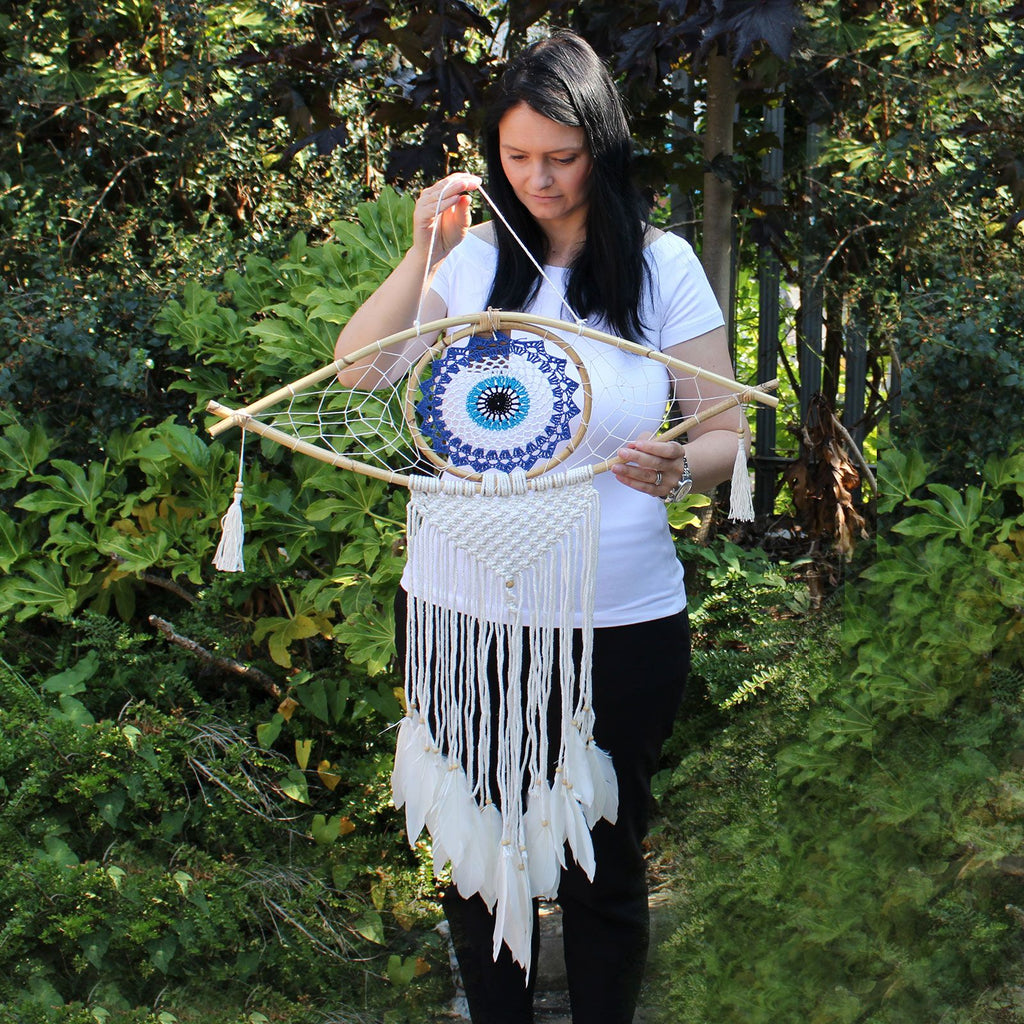 Protection Dream Cather - Lrg Macrame Eye White/ Blue/Grey