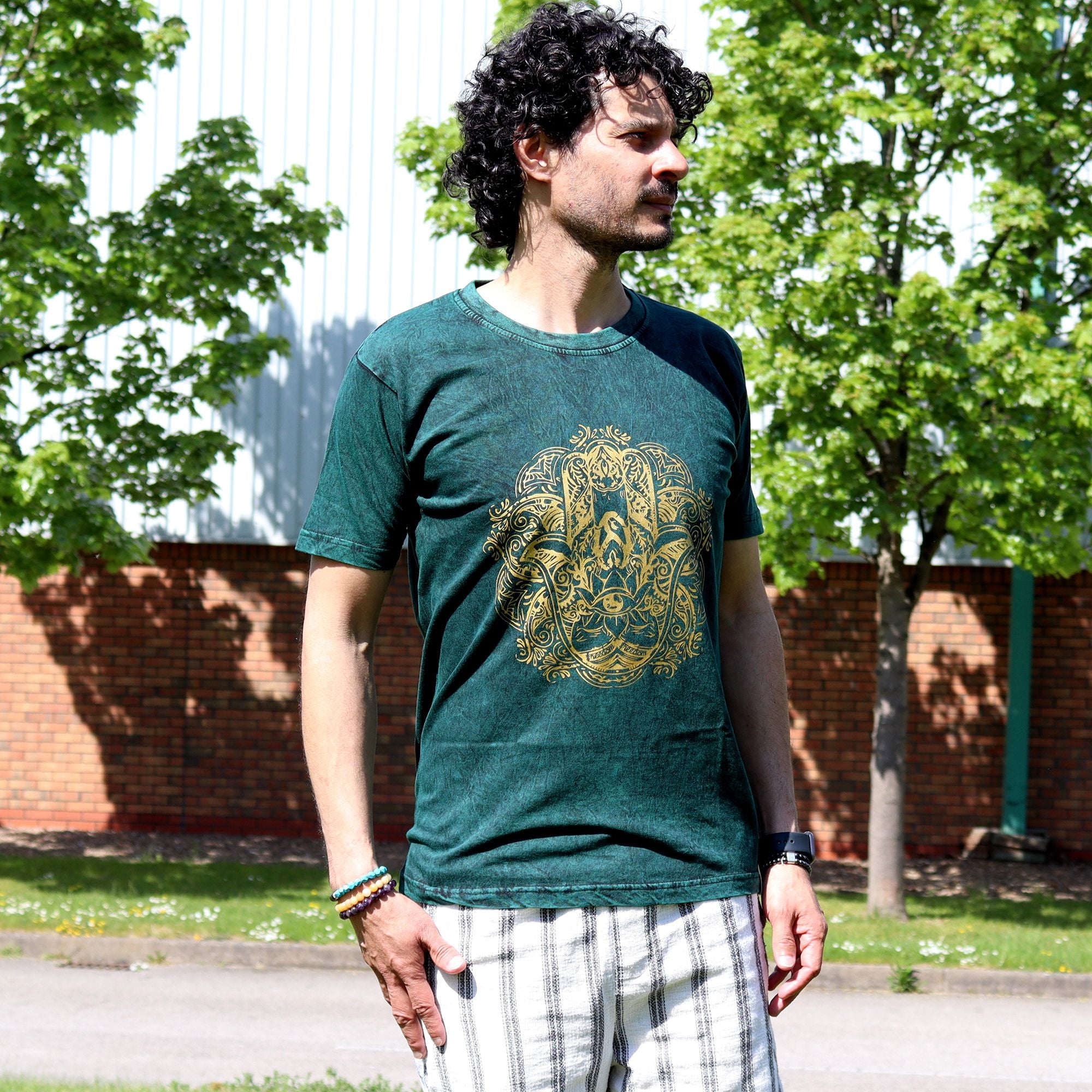 Medium Stone Washed Teashirt - Hamsa - Green