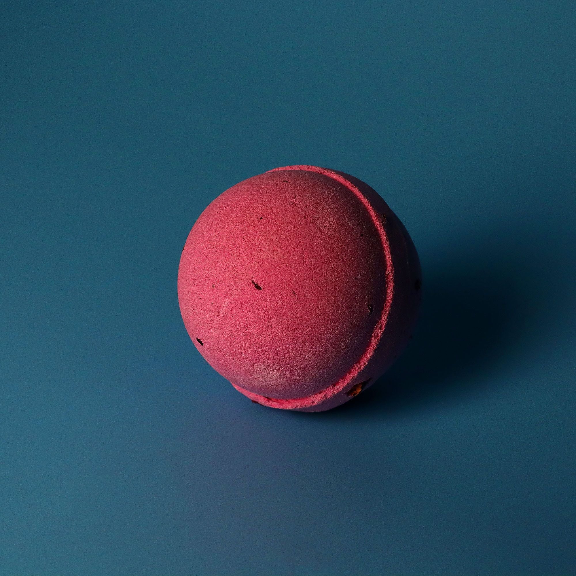 Rose & Petals Bath Bomb - 180g
