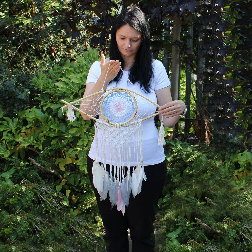 Protection Dream Cather - Med Macrame Eye White/ Blue/Grey